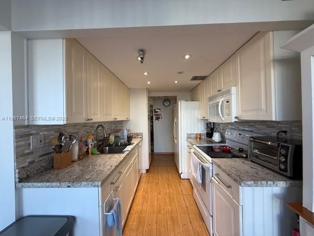 290 174th St, Unit 811, Sunny Isles Beach, FL 33160 Photo