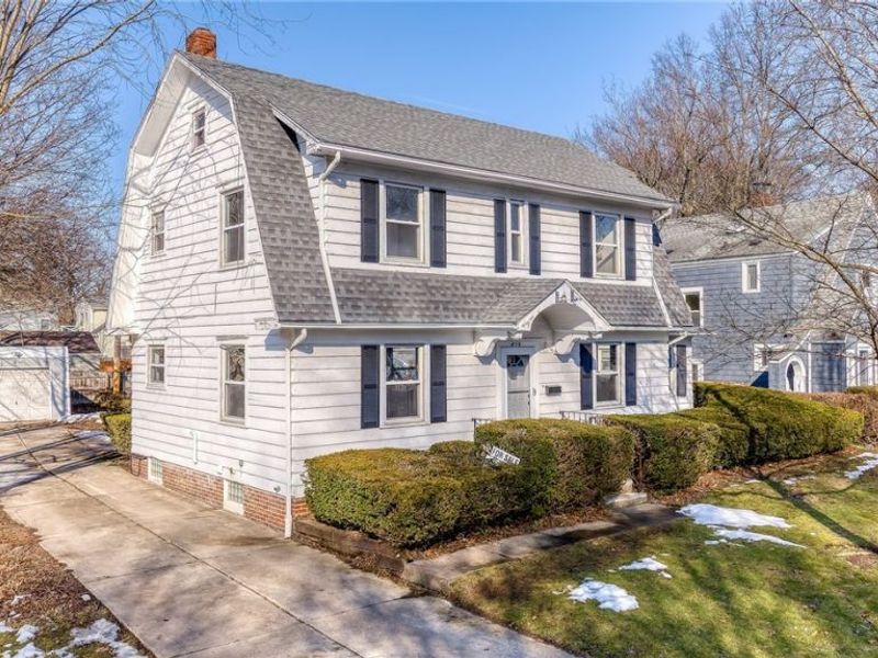 815 Broad Boulevard, Cuyahoga Falls, OH 44221 Photo 2