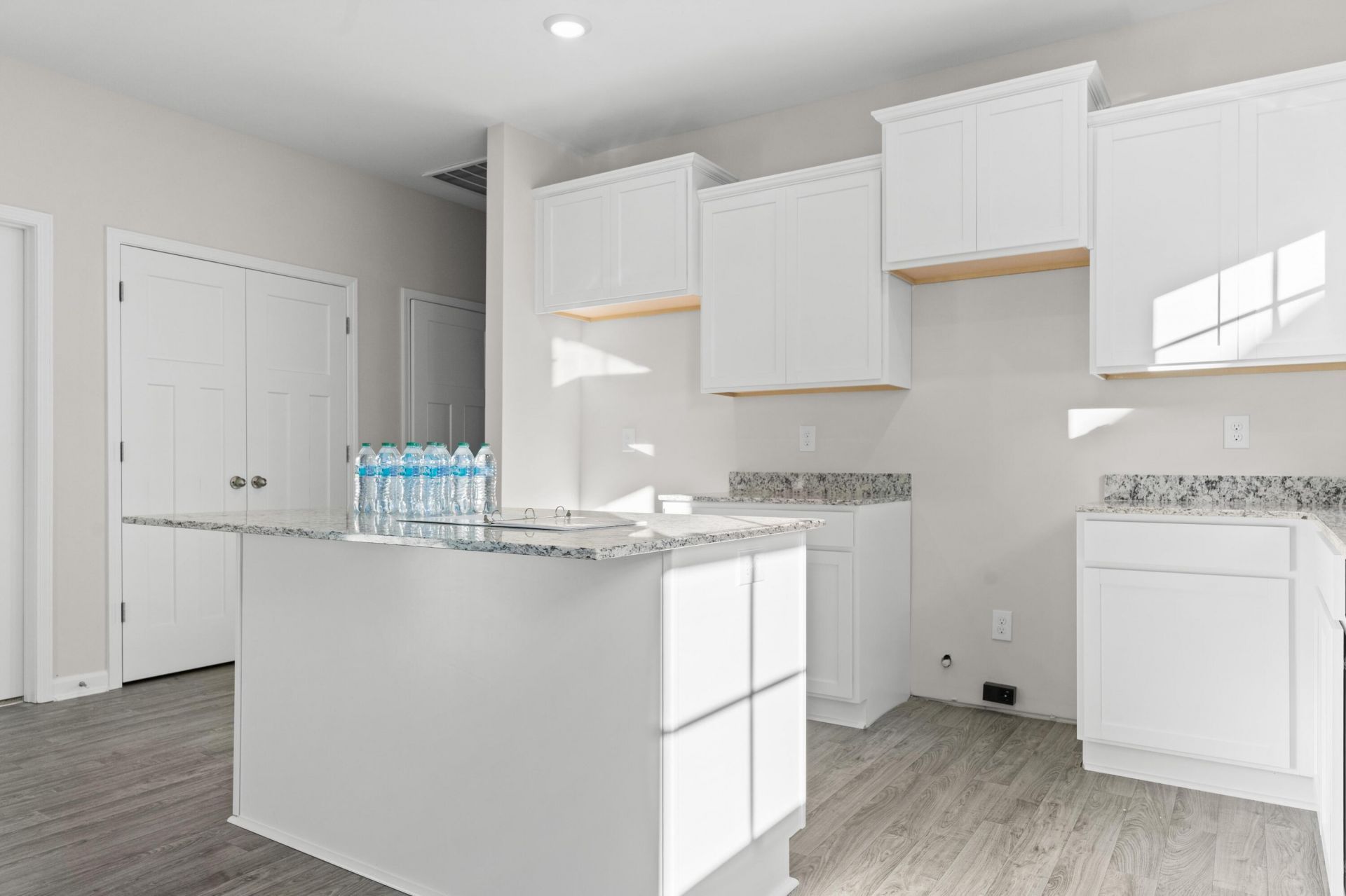 175 Willow Bay Drive Photo 13