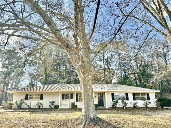 1002 Mark Drive, Mendenhall, MS 39114