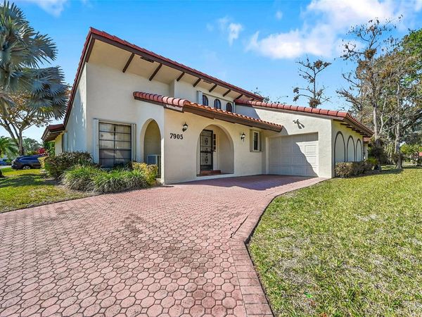 7905 Hibiscus Way, Unit 38, Tamarac, FL 33321