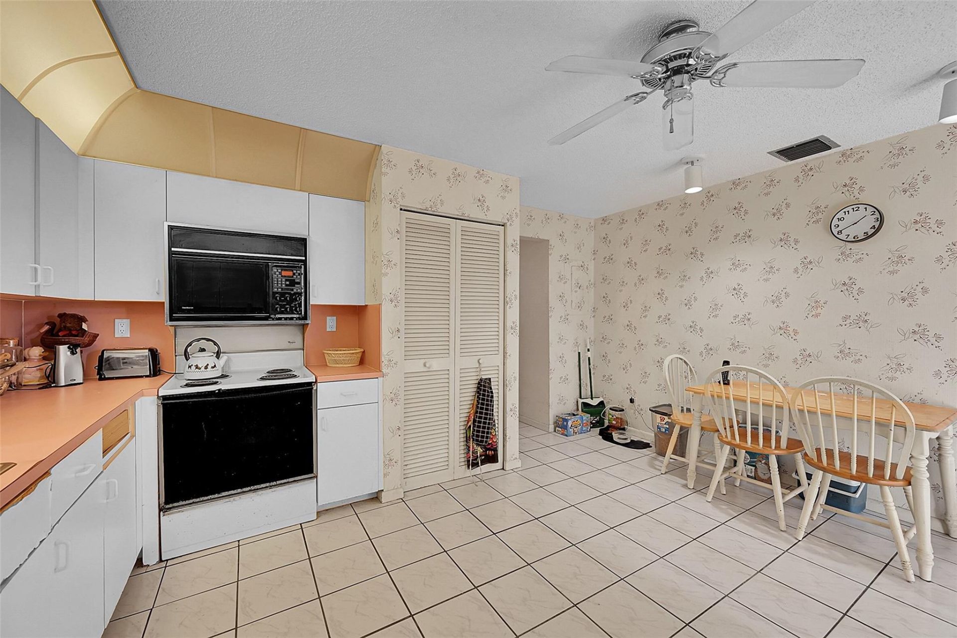 7905 Hibiscus Way, Unit 38, Tamarac, FL 33321 Photo