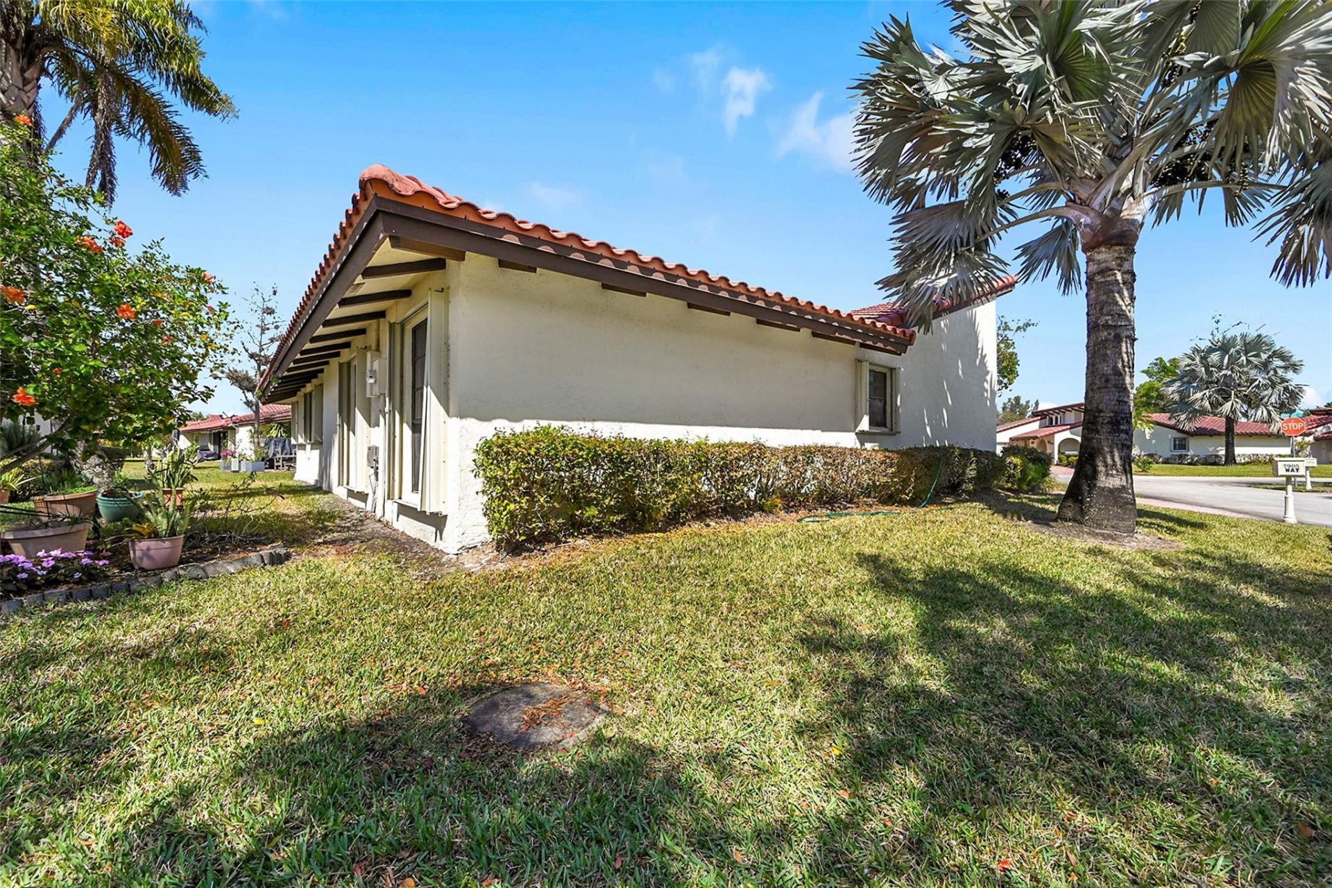 7905 Hibiscus Way, Unit 38, Tamarac, FL 33321 Photo