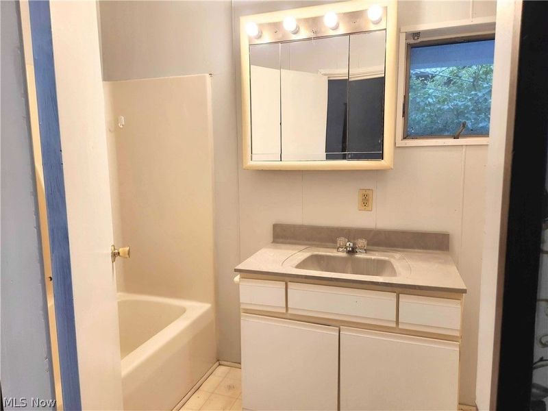 18 5th Street NE, Massillon, OH 44646 Photo 22