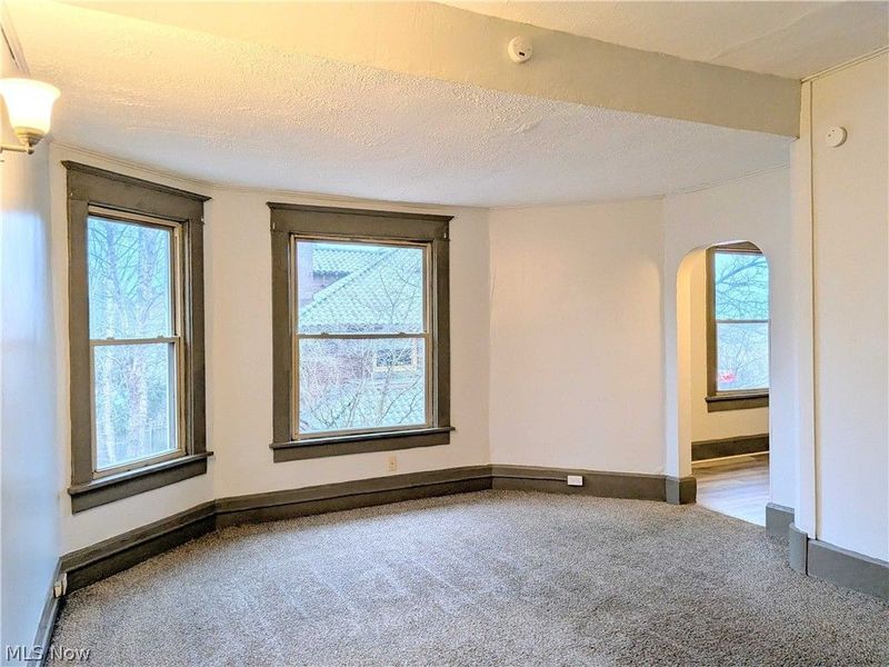 18 5th Street NE, Massillon, OH 44646 Photo 3