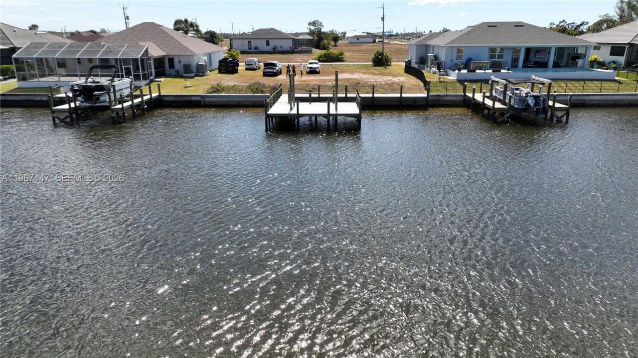 4323 NW 39th St, Cape Coral, FL 33993 Photo