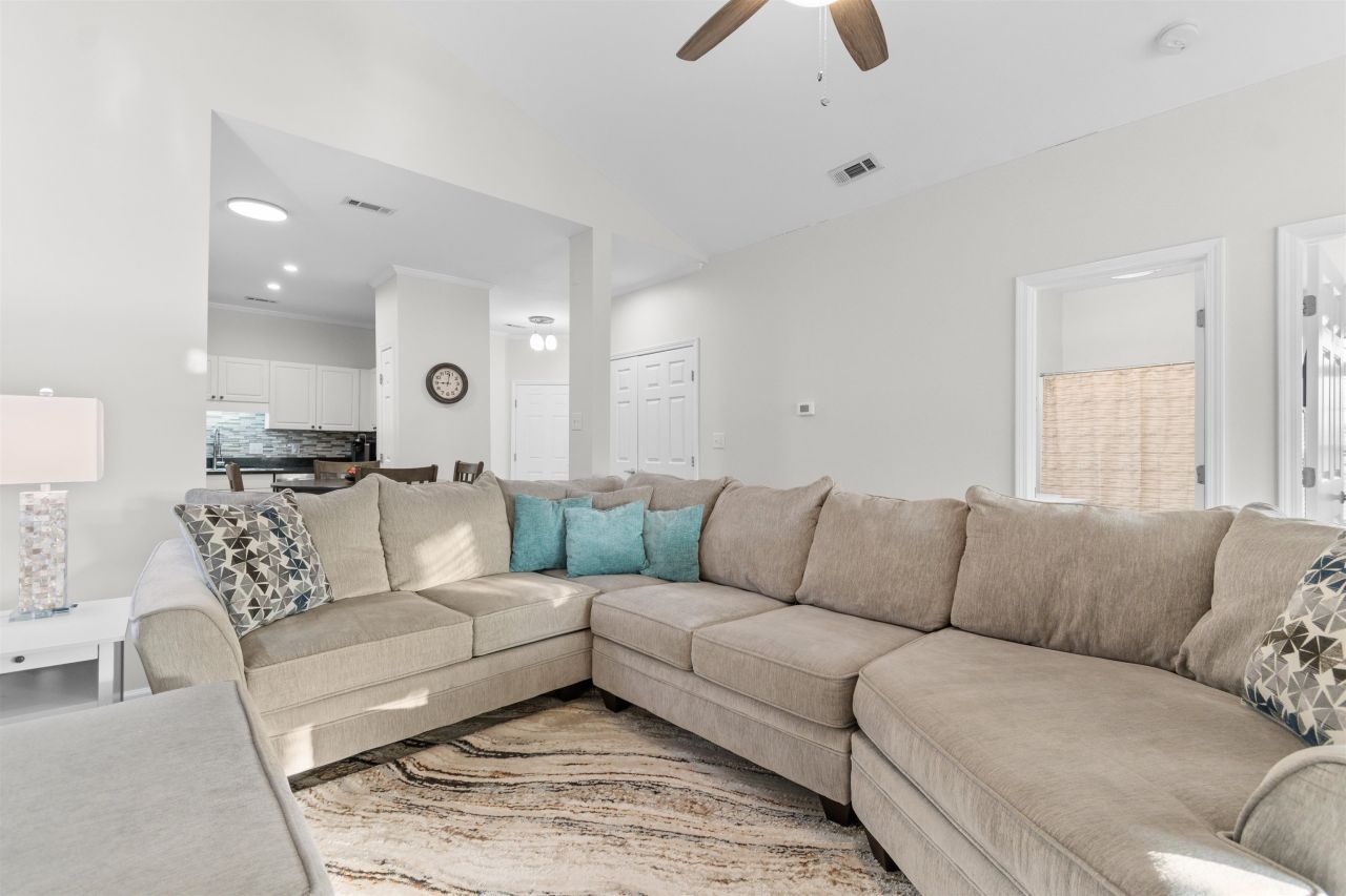 9754 Leyland Dr. Photo 12