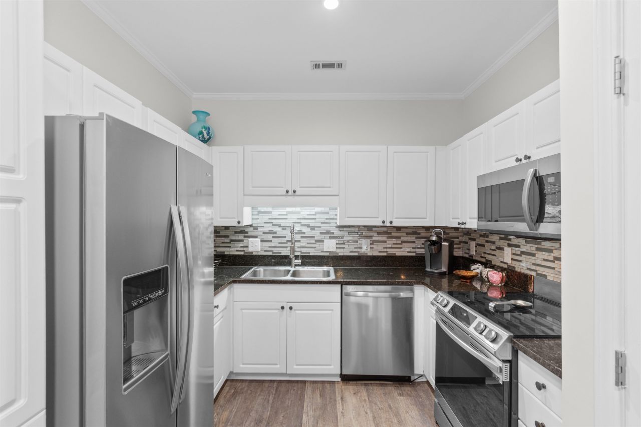 9754 Leyland Dr. Photo 5