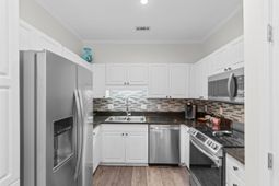 9754 Leyland Dr. photo 4