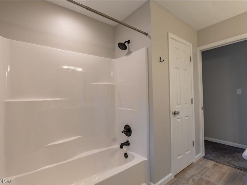 5265 Pin Oak Street NW, Massillon, OH 44647 Photo 16