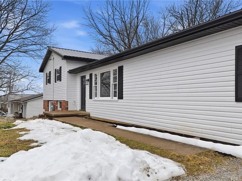 8786 US 50, Hillsboro, OH 45133 Photo 3