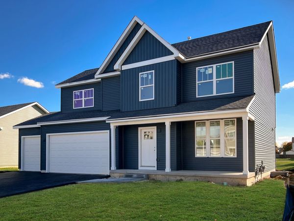 94 W Crabapple Avenue, Cortland, IL 60112