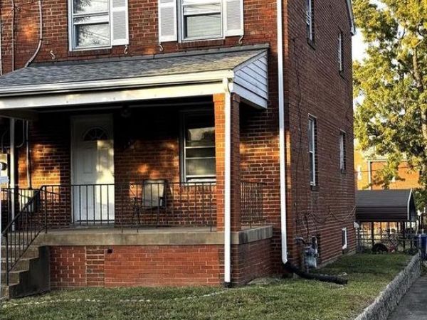 1910 T PLACE SE, WASHINGTON, DC 20020