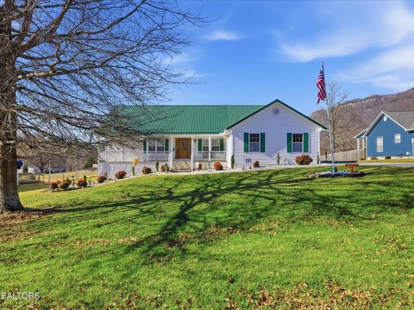 163 Matthew Lane, LaFollette, TN 37766
