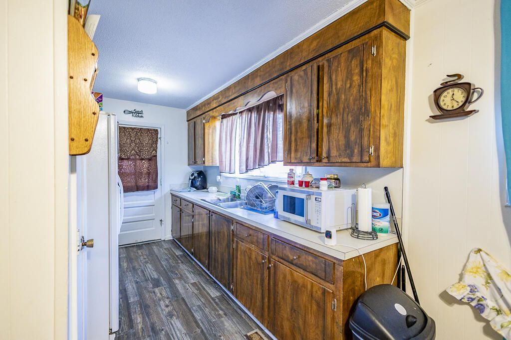 128 Franklin Street Photo 10