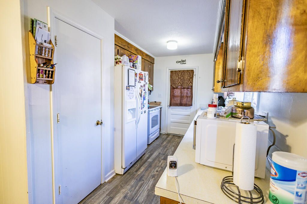 128 Franklin Street Photo 11