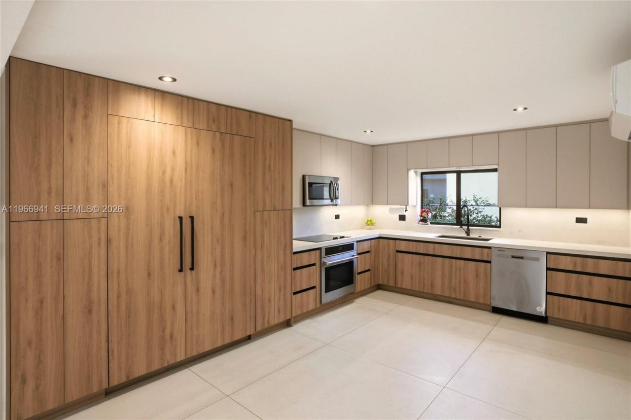 14324 Garden Dr, Miami, FL 33168 Photo