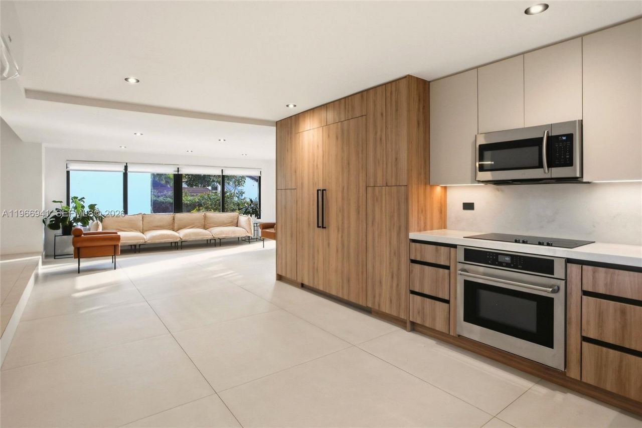 14324 Garden Dr, Miami, FL 33168 Photo