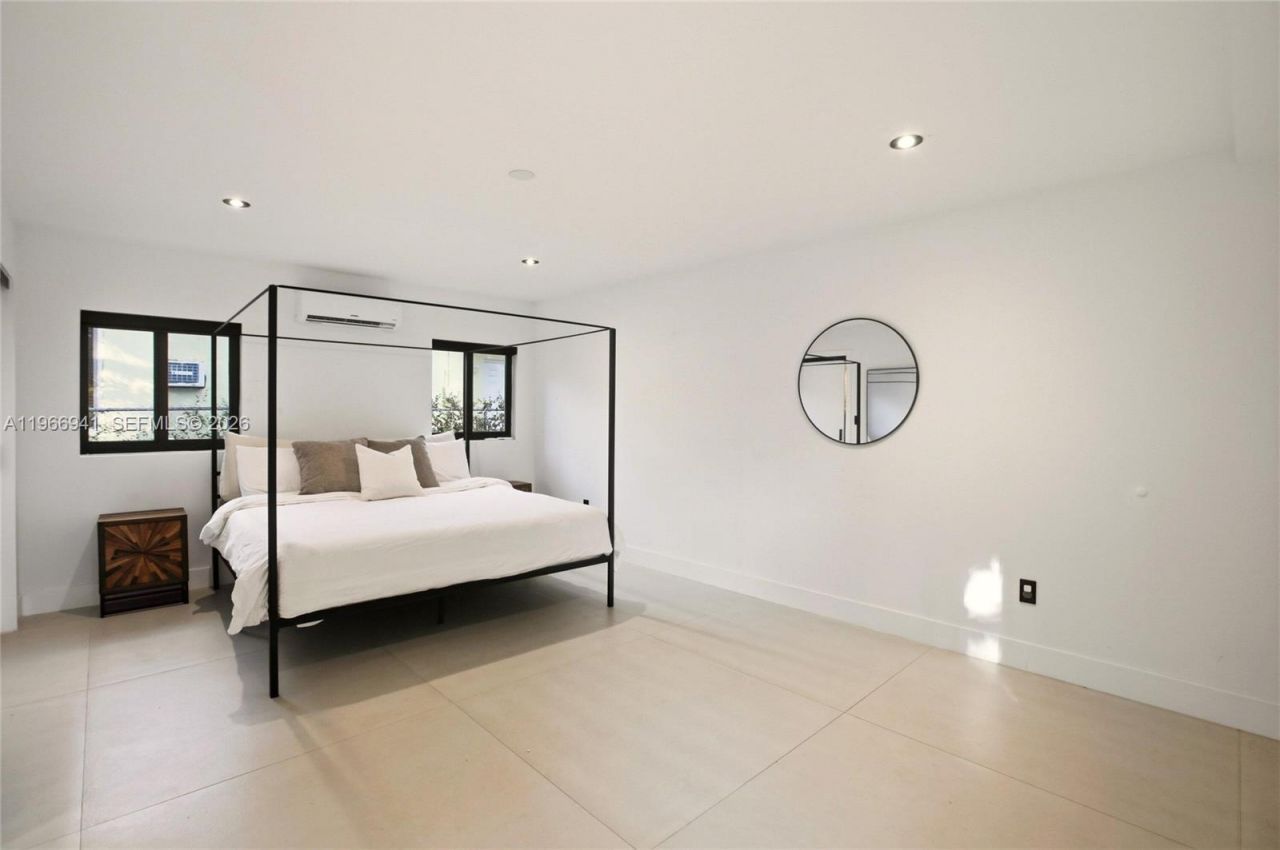 14324 Garden Dr, Miami, FL 33168 Photo