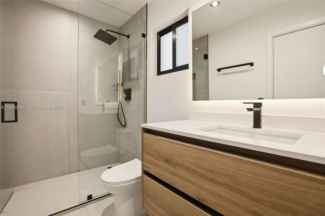 14324 Garden Dr, Miami, FL 33168 Photo