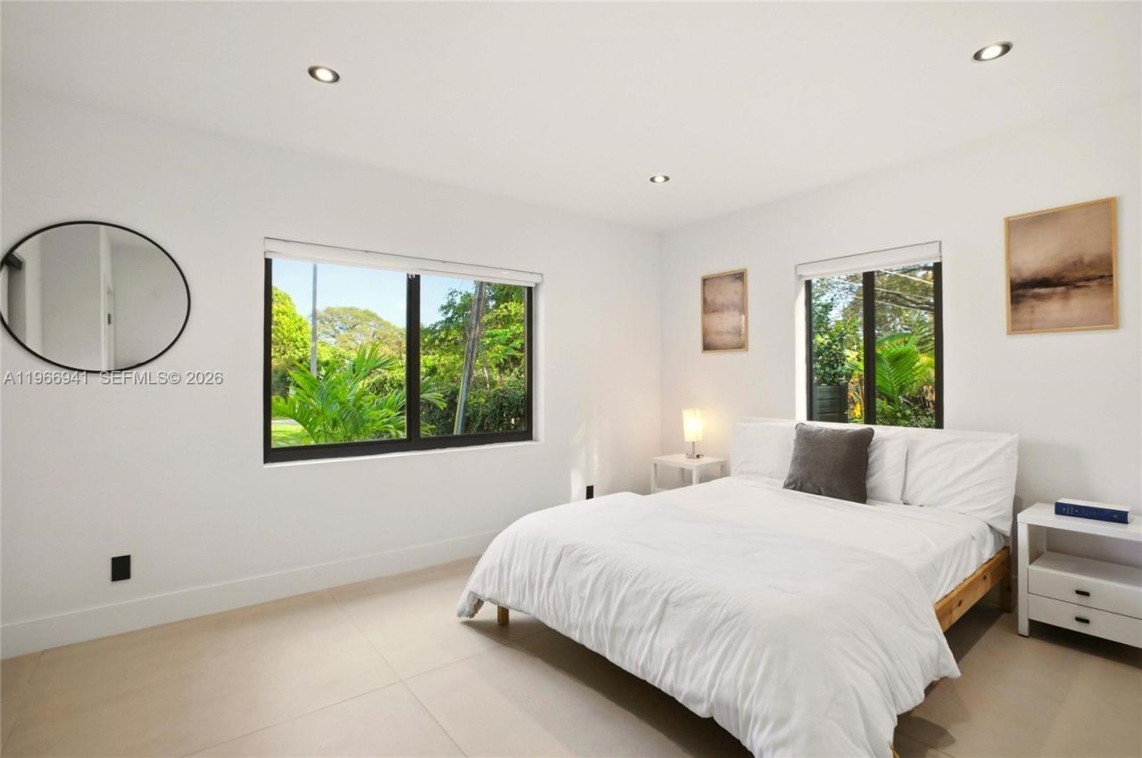 14324 Garden Dr, Miami, FL 33168 Photo