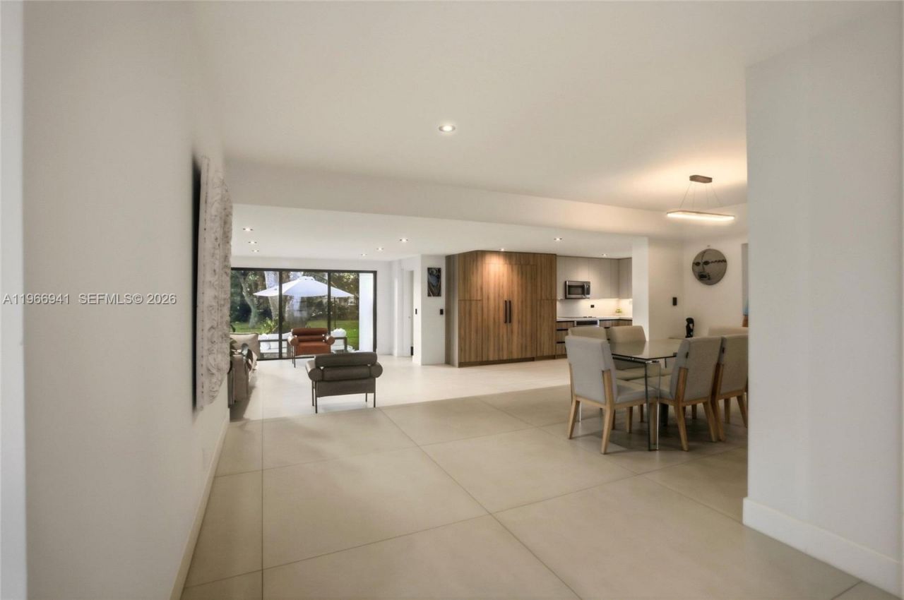 14324 Garden Dr, Miami, FL 33168 Photo