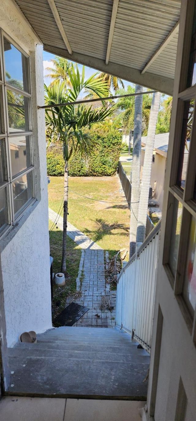 708 NE 4th Street, Unit 2, Hallandale Beach, FL 33009 Photo