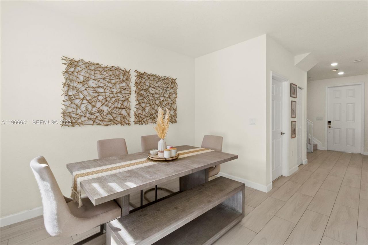 3226 W 108th St, Hialeah, FL 33018 Photo