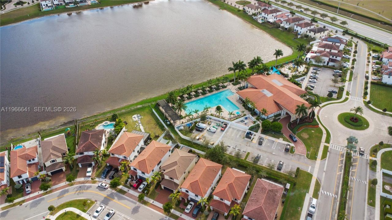 3226 W 108th St, Hialeah, FL 33018 Photo