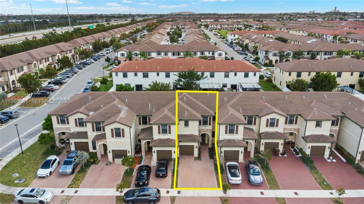 3226 W 108th St, Hialeah, FL 33018 Photo