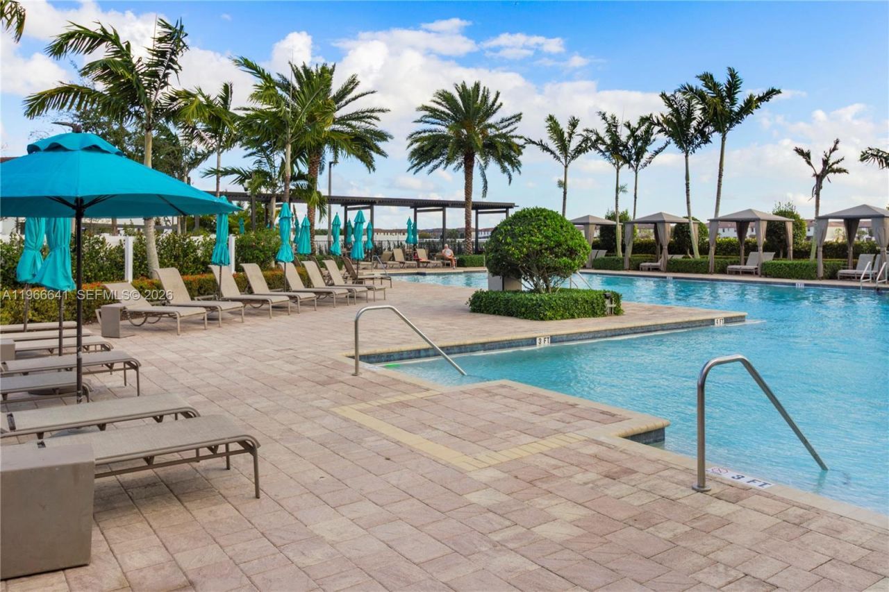 3226 W 108th St, Hialeah, FL 33018 Photo