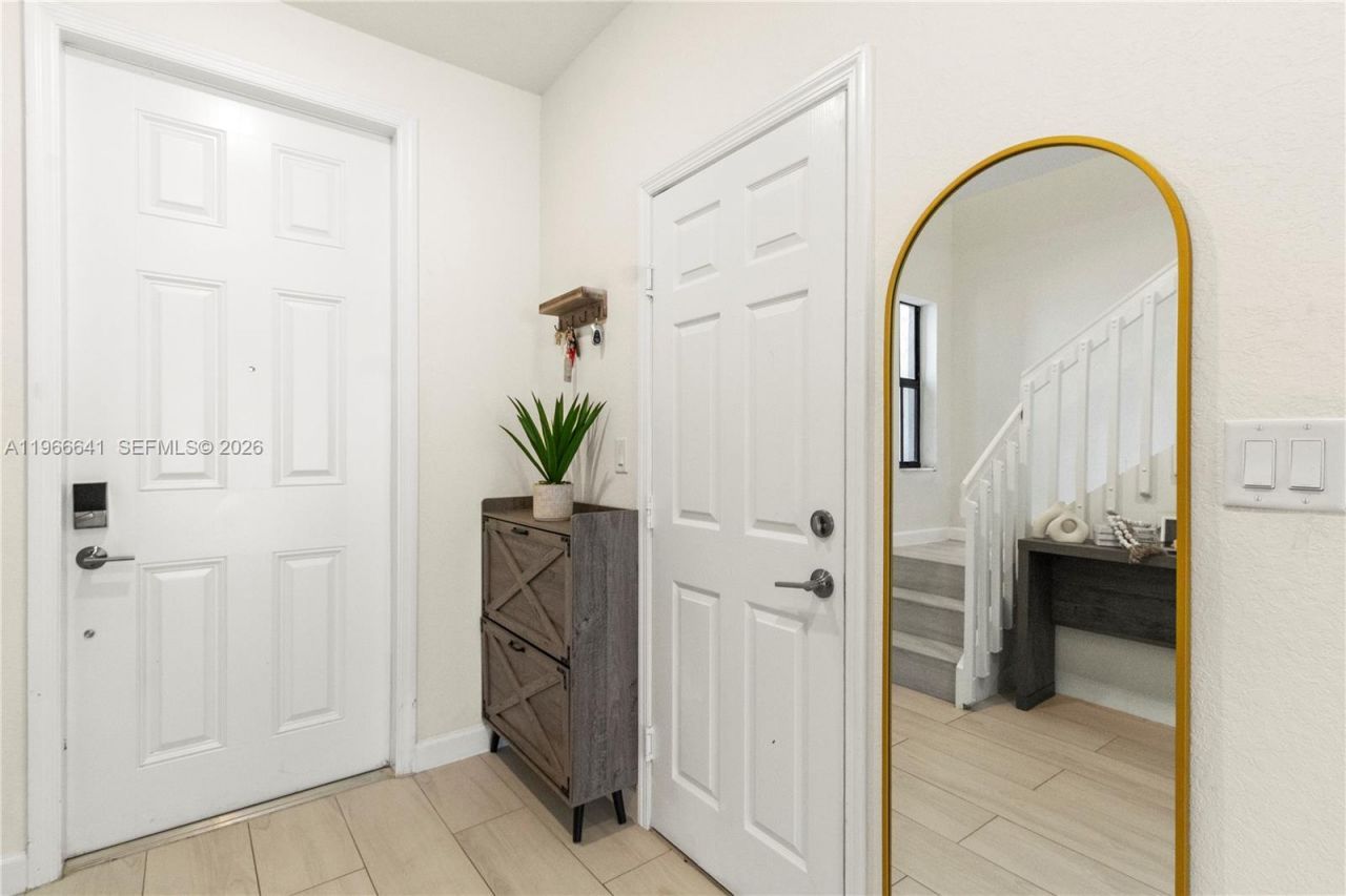 3226 W 108th St, Hialeah, FL 33018 Photo