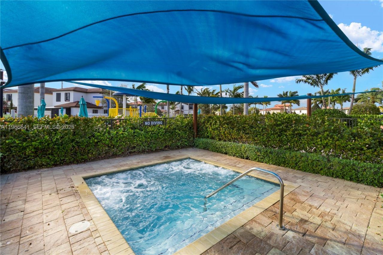 3226 W 108th St, Hialeah, FL 33018 Photo