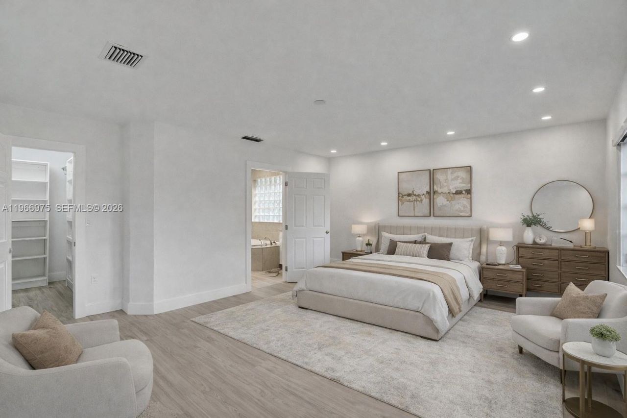 19710 NE 23rd Ave, Miami, FL 33180 Photo