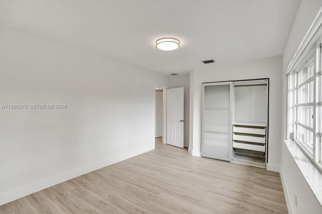 19710 NE 23rd Ave, Miami, FL 33180 Photo