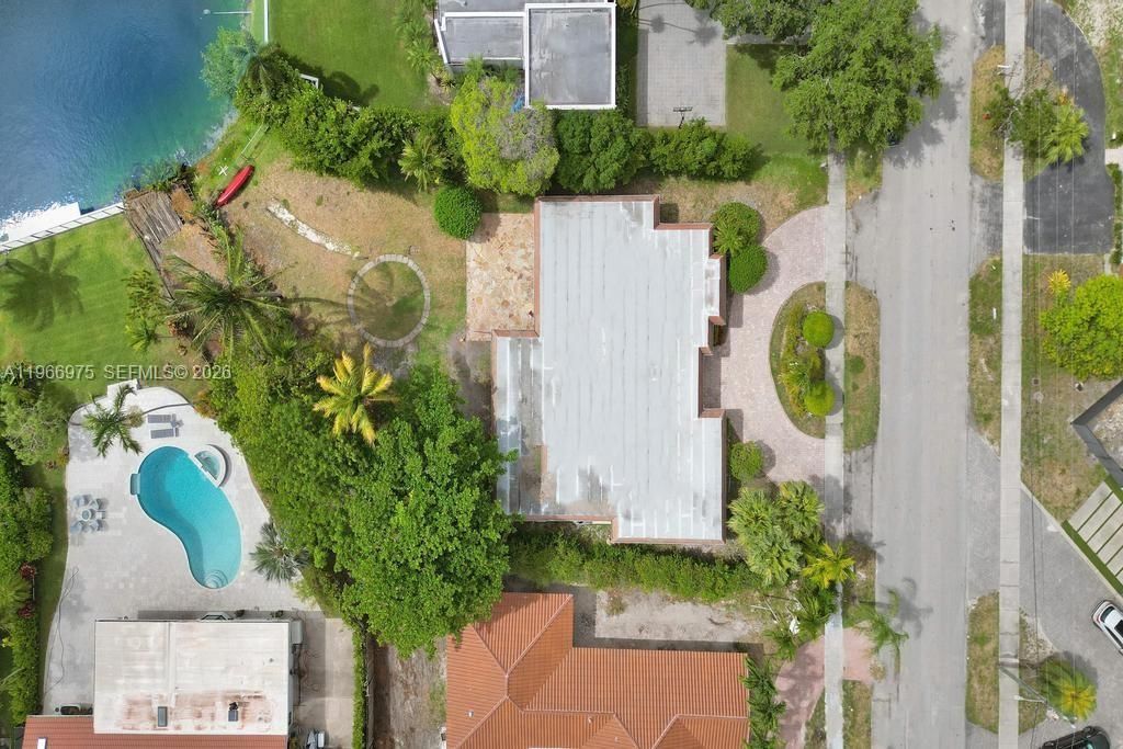 19710 NE 23rd Ave, Miami, FL 33180 Photo