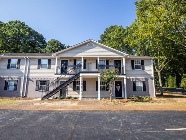 L8 2112 Old Taylor Rd, Oxford, MS 38655