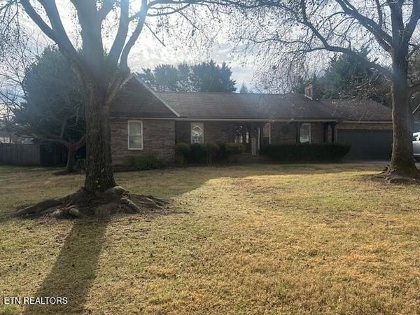 1836 Westcliff Drive, Maryville, TN 37803