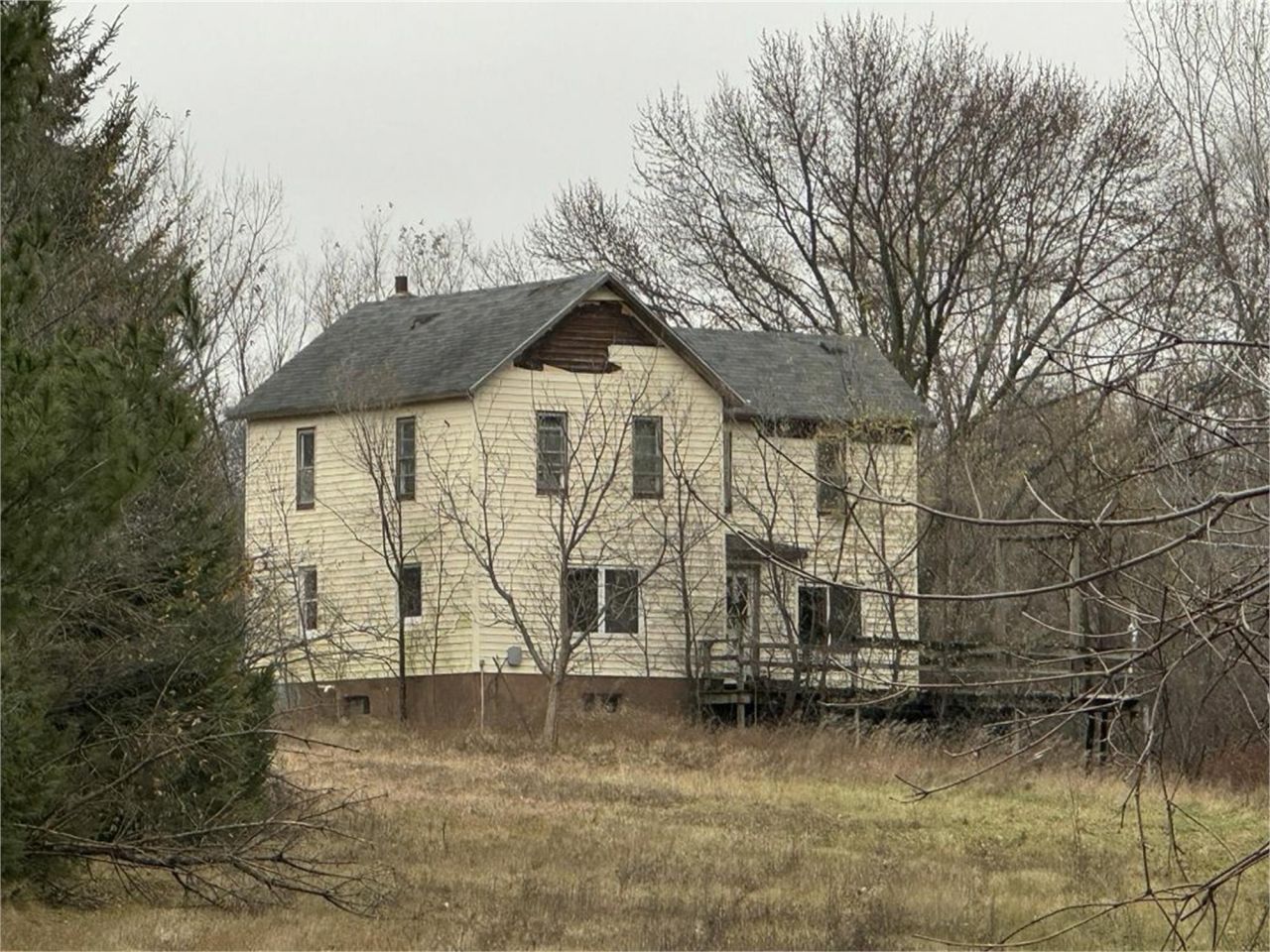 1598 Curry Boulevard, Fairbank, IA 50629 Main Photo