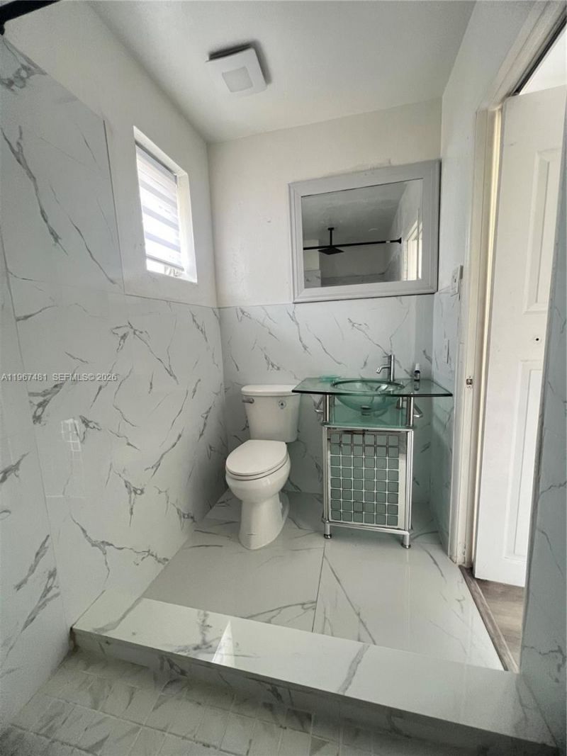 1711 Thomas St, Unit 1-3, Hollywood, FL 33020 Photo