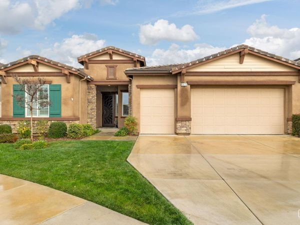 6411 Lisbon Place, Bakersfield, CA 93306