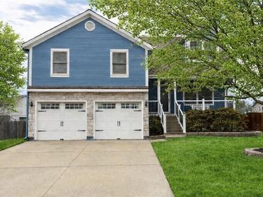 7436 N Marsh Avenue, Kansas City, MO 64158