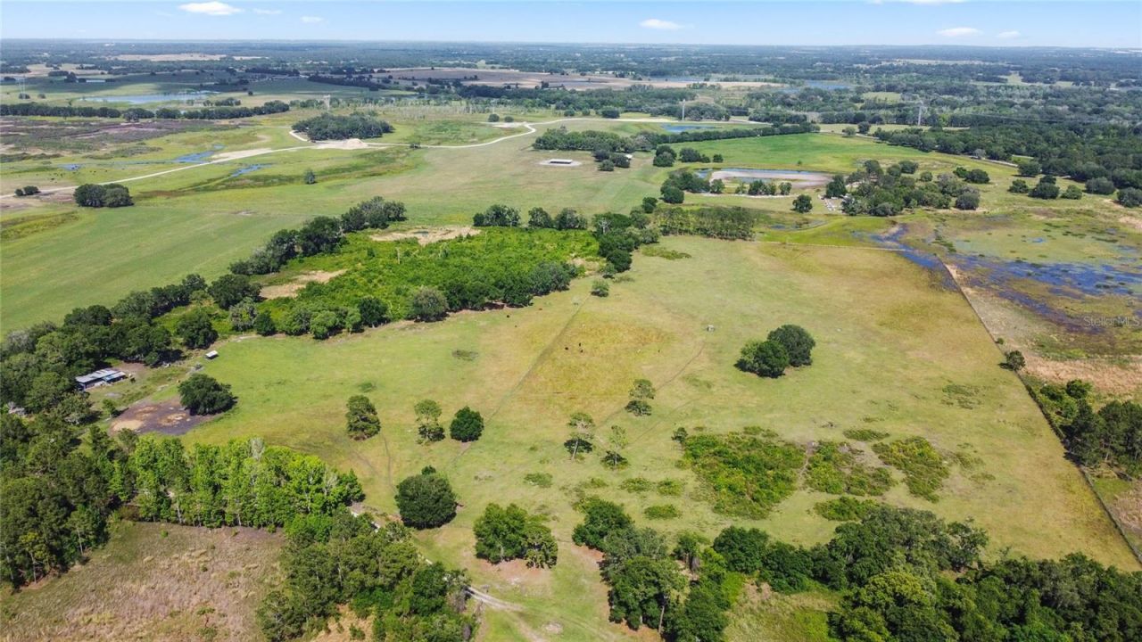 Se 51st Lane, Center Hill, FL 33514 Photo