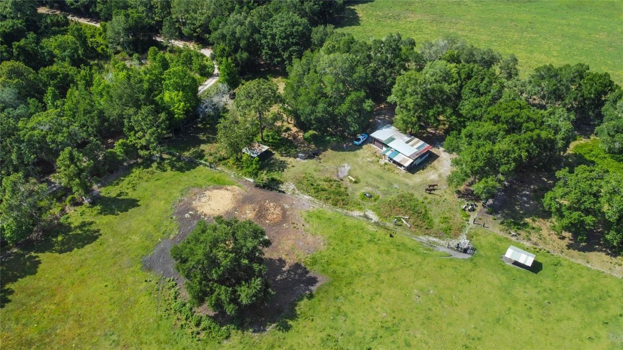 Se 51st Lane, Center Hill, FL 33514 Photo