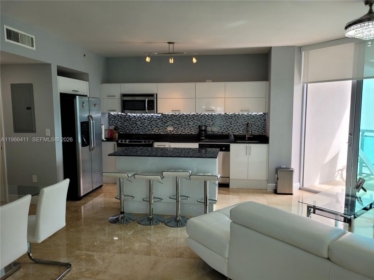 350 S Miami Ave , Unit 2714, Miami, FL 33130 Photo