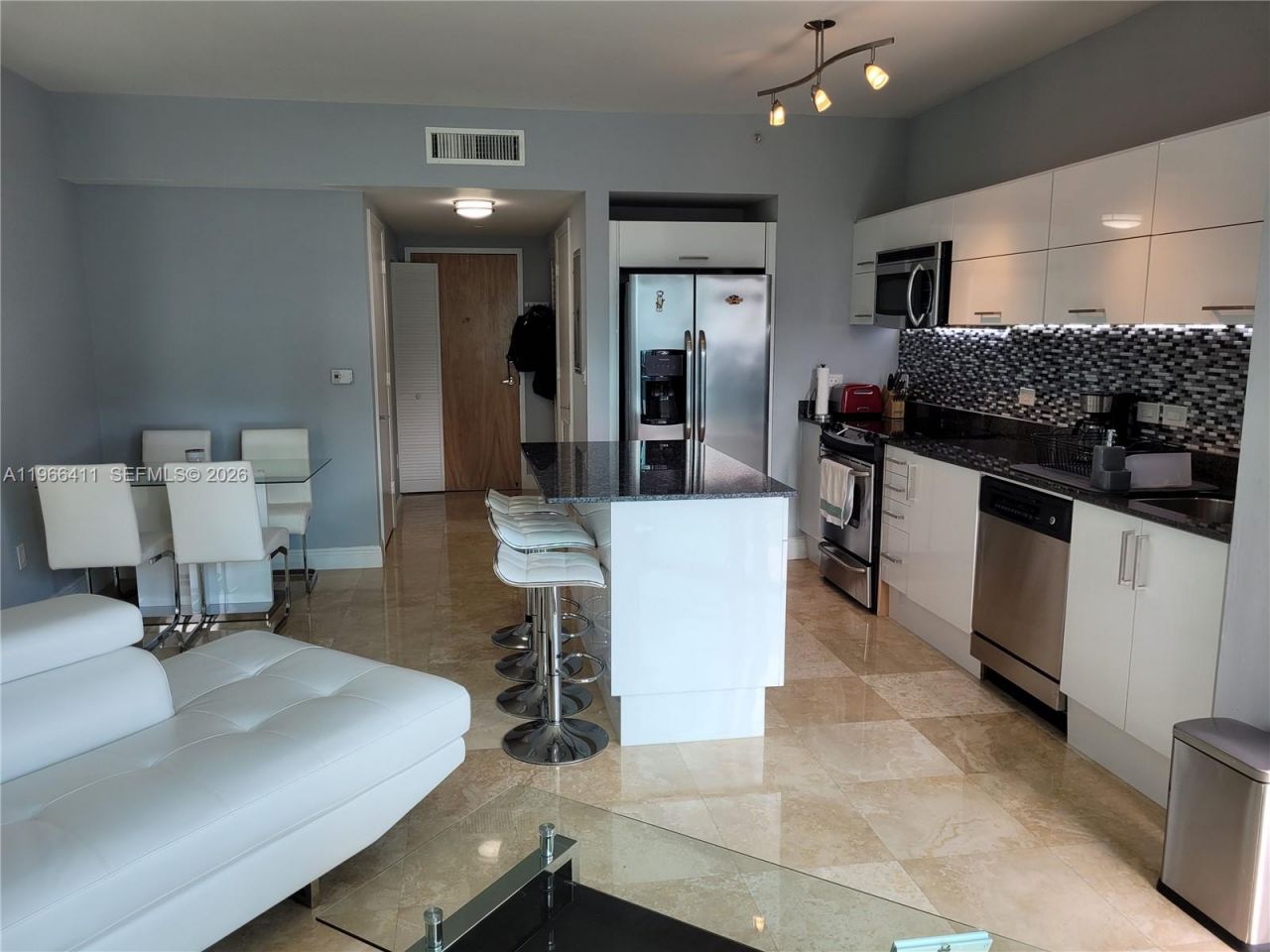 350 S Miami Ave , Unit 2714, Miami, FL 33130 Photo