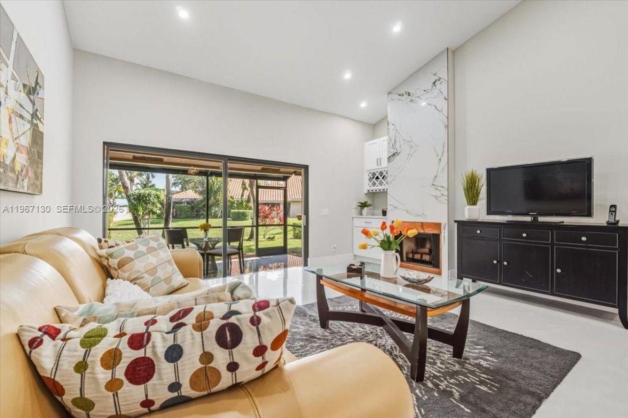 22708 Meridiana Dr, Boca Raton, FL 33433 Photo