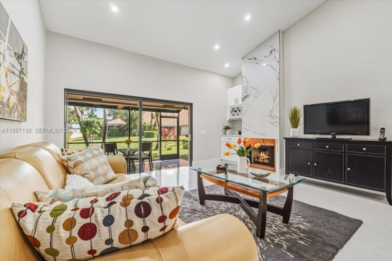 22708 Meridiana Dr, Boca Raton, FL 33433 Photo