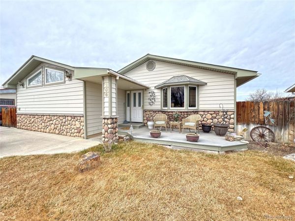 206 E Rangely Avenue, Rangely, CO 81648