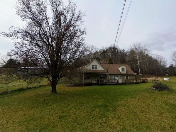 1427 Reed Hollow Road, Gate City, VA 24251